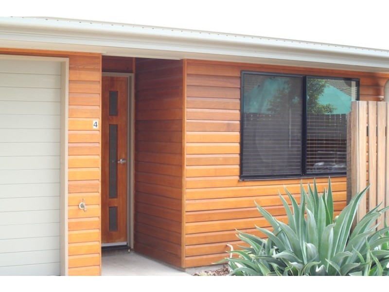 Unit 4/16 Riverview Street, Emerald QLD 4720