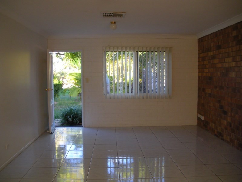 Unit 2/167 Opal Street, Emerald QLD 4720