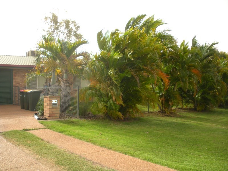 Unit 2/167 Opal Street, Emerald QLD 4720