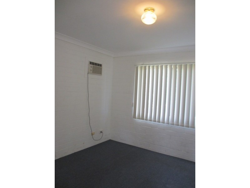 Unit 2/167 Opal Street, Emerald QLD 4720