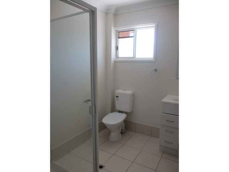 Unit 9/145 Egerton Street, Emerald QLD 4720
