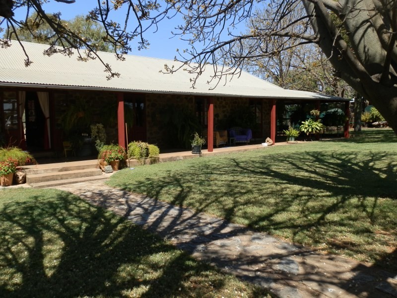 12 Old Crossing Road, Sapphire QLD 4702