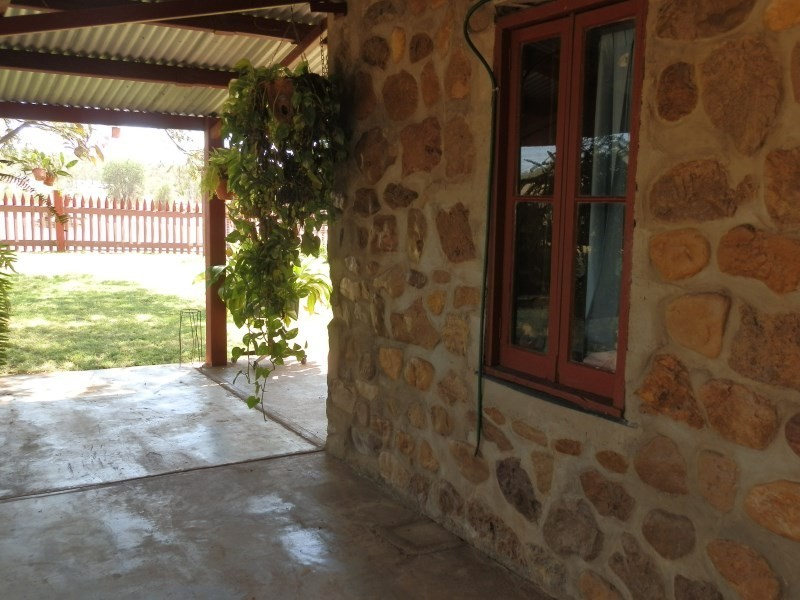 12 Old Crossing Road, Sapphire QLD 4702