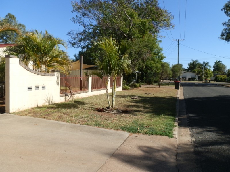 Unit 2/23 Martin Place, Emerald QLD 4720