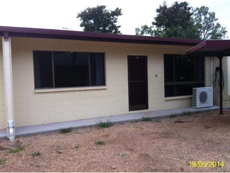 Unit 2/23 Martin Place, Emerald QLD 4720