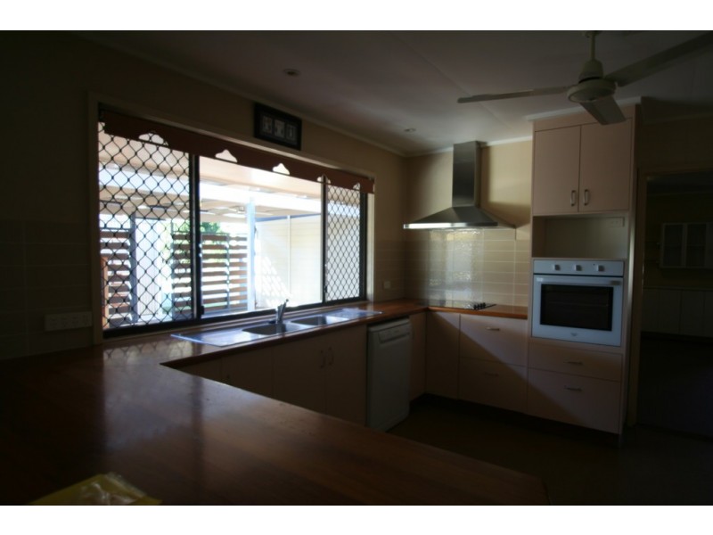 1 Charolais Place, Emerald QLD 4720