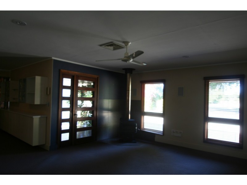 1 Charolais Place, Emerald QLD 4720