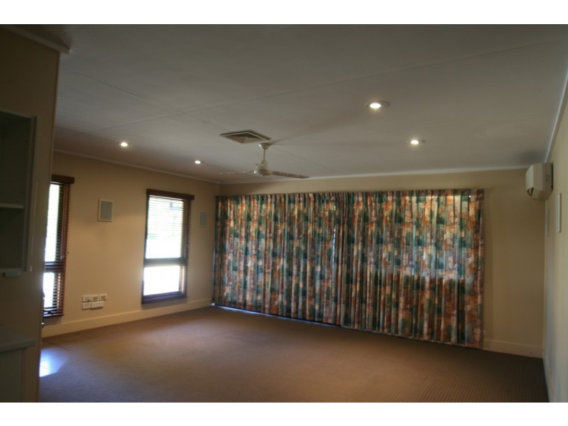 1 Charolais Place, Emerald QLD 4720