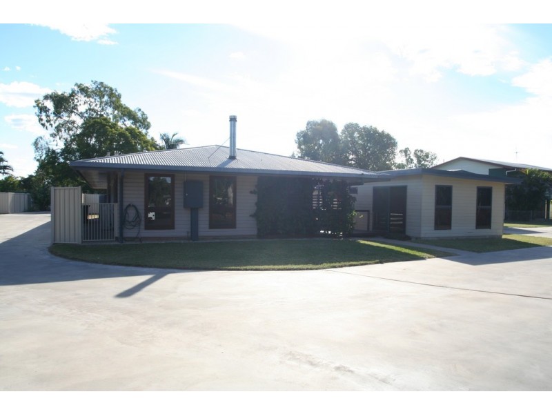 1 Charolais Place, Emerald QLD 4720