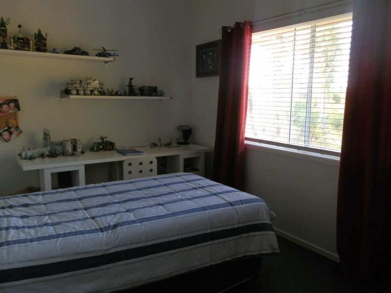 32 Colleen Avenue, Emerald QLD 4720