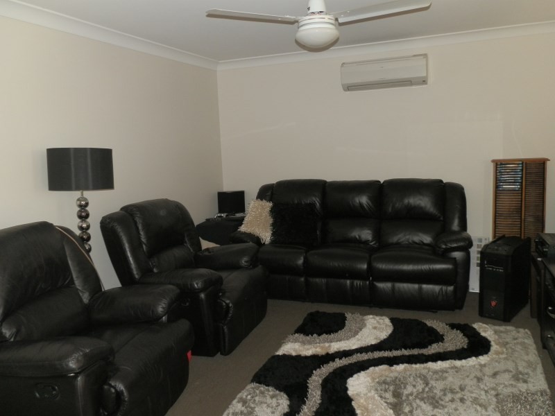 22 Desgrand Street, Emerald QLD 4720