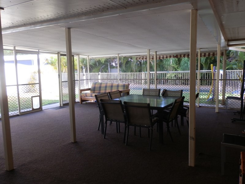 5 Shepard Grove, Emerald QLD 4720