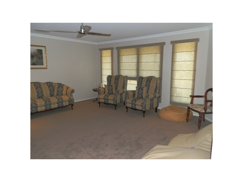 25 Haswell Street, Emerald QLD 4720