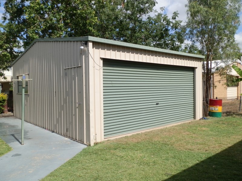 135 Opal Street, Emerald QLD 4720