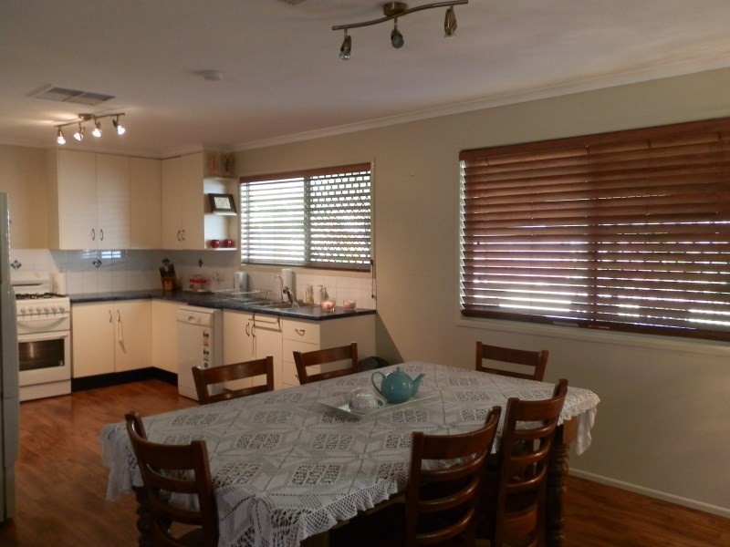 135 Opal Street, Emerald QLD 4720