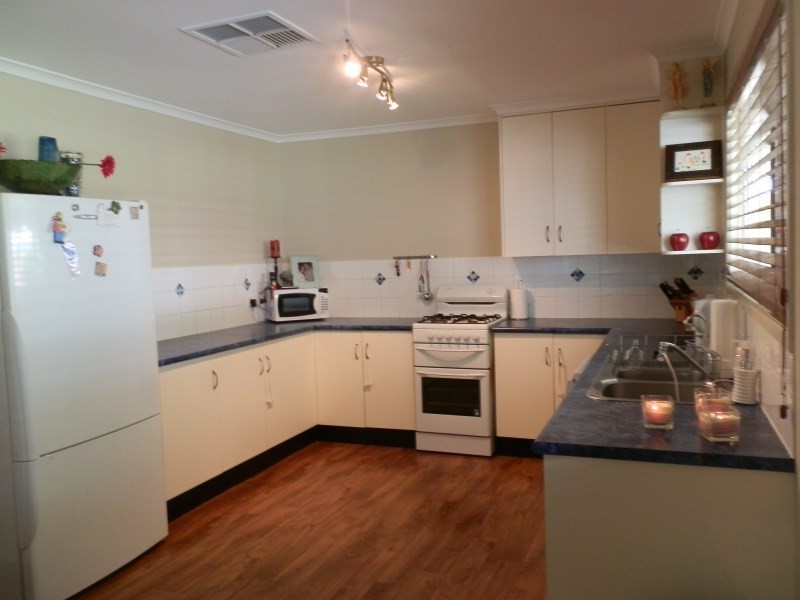 135 Opal Street, Emerald QLD 4720