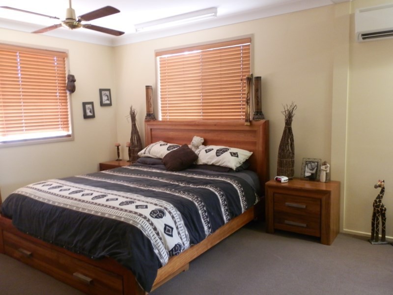 135 Opal Street, Emerald QLD 4720