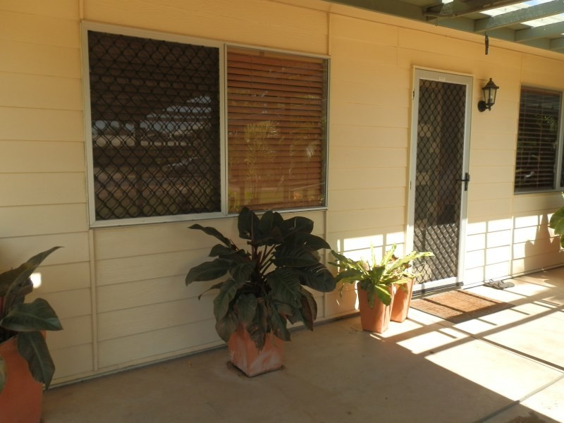 135 Opal Street, Emerald QLD 4720