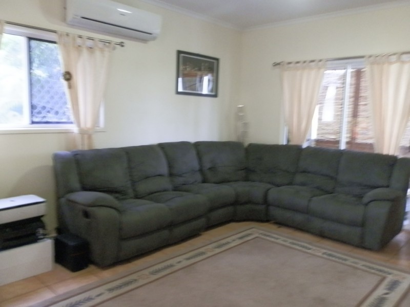 3 Eric Court, Emerald QLD 4720