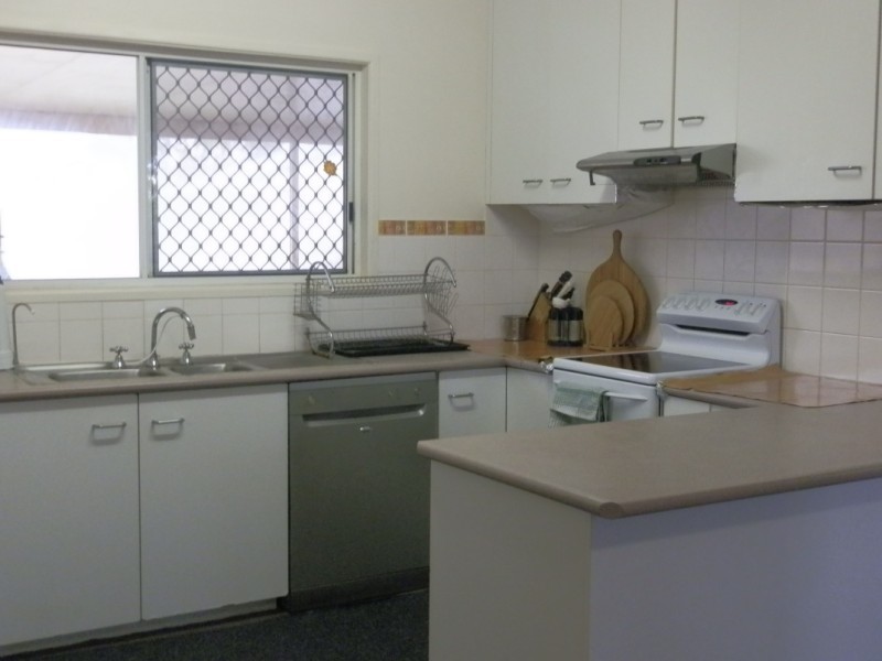 3 Eric Court, Emerald QLD 4720