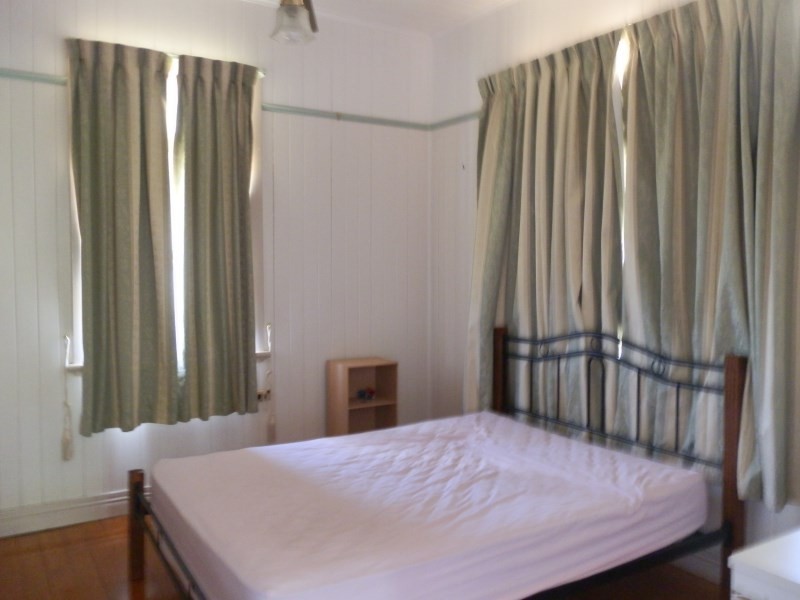 24 Andrews Road, Emerald QLD 4720