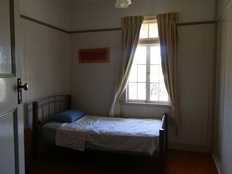 24 Andrews Road, Emerald QLD 4720