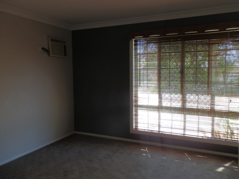 12 Statesman Drive, Emerald QLD 4720