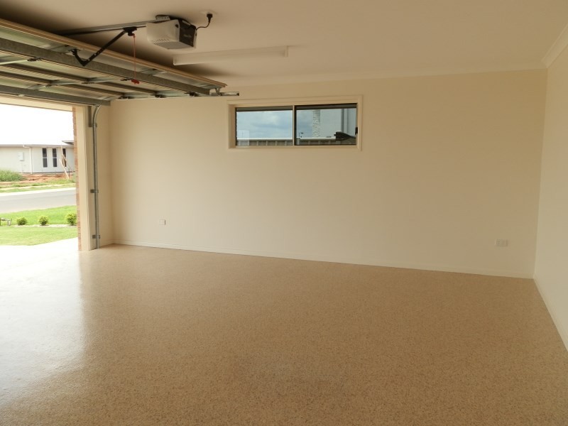 6 Sandown Street, Emerald QLD 4720