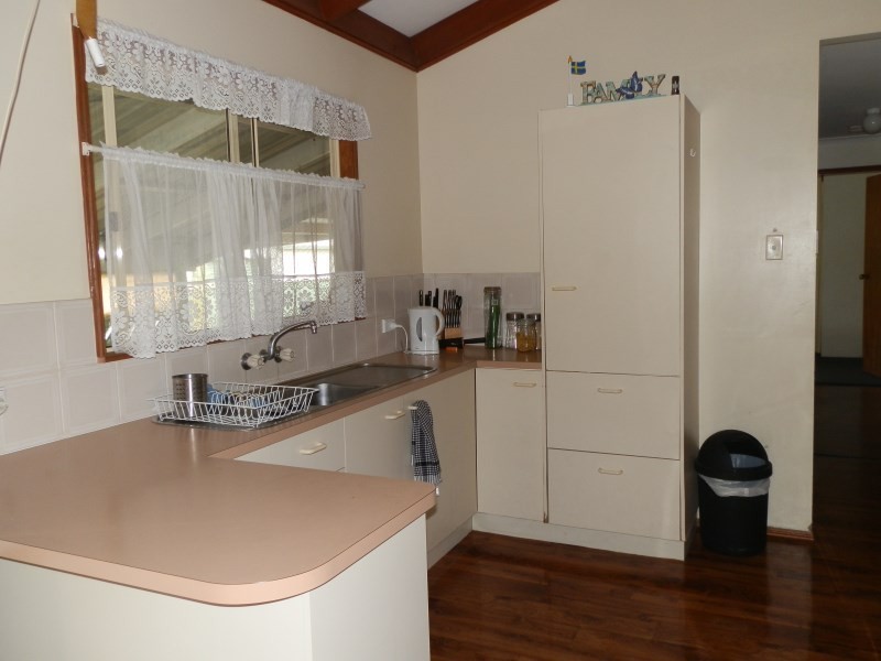 4 Fysh Street, Emerald QLD 4720