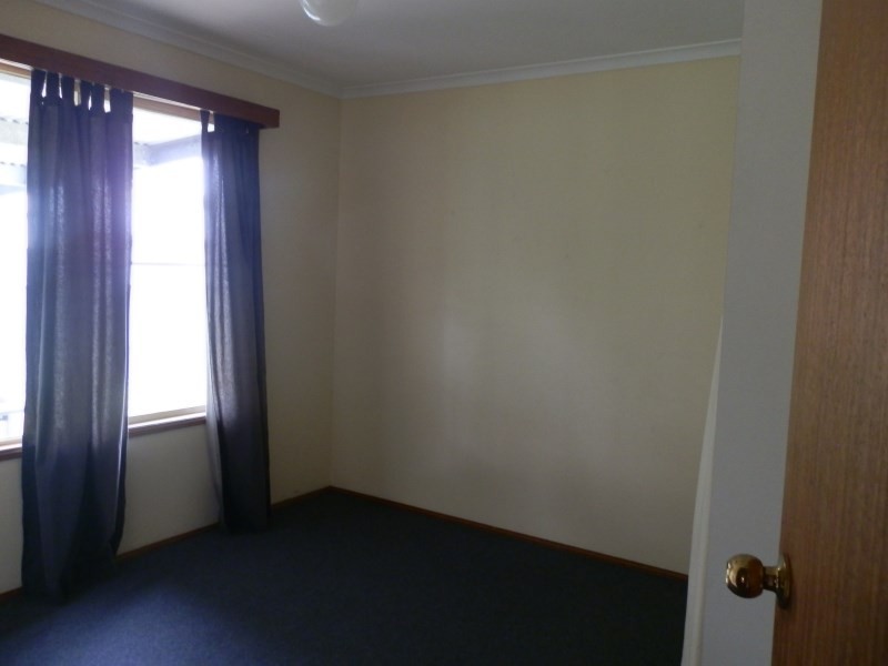 4 Fysh Street, Emerald QLD 4720