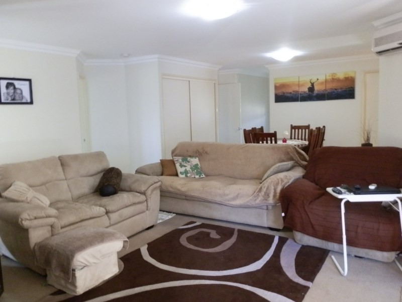 24 Dodd Drive, Emerald QLD 4720