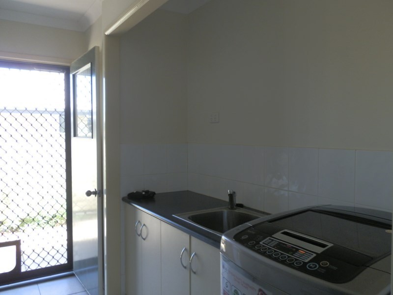 24 Dodd Drive, Emerald QLD 4720