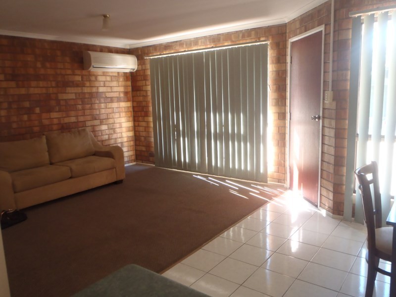 3/126 Opal Street, Emerald QLD 4720