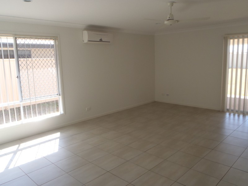 11 Lightening Street, Emerald QLD 4720