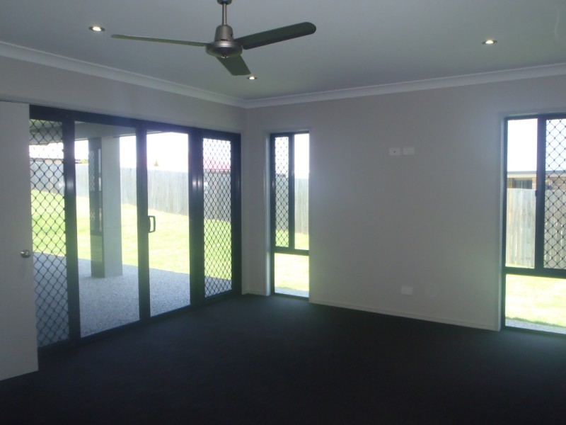 64 Lakeside Drive, Emerald QLD 4720