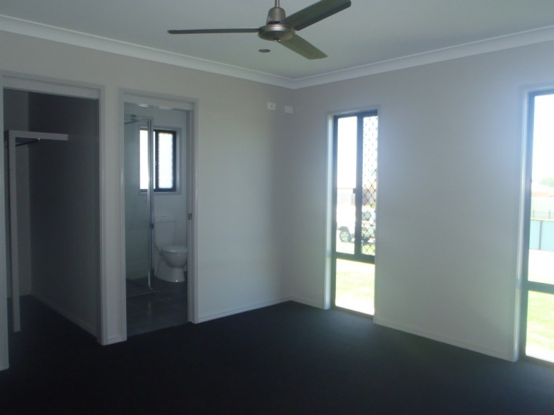 64 Lakeside Drive, Emerald QLD 4720