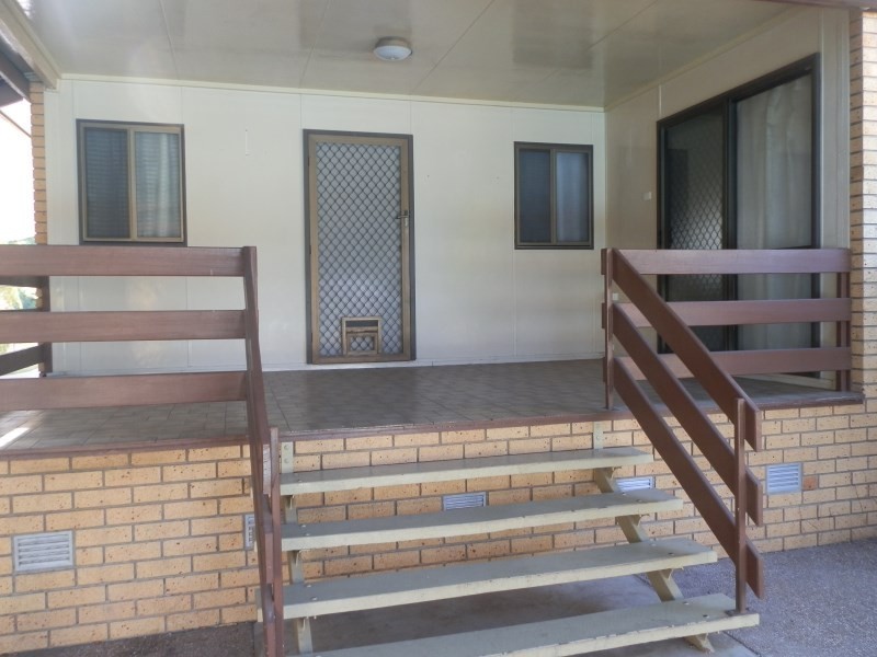 114 Harris Street, Emerald QLD 4720