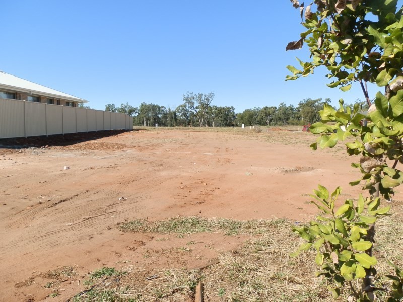 10 Devonport Street, Emerald QLD 4720
