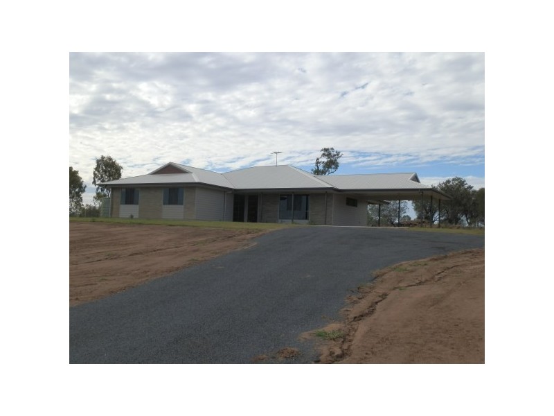 24 Patanga Place, Emerald QLD 4720