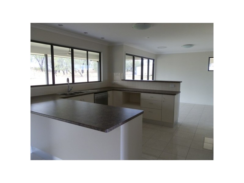 24 Patanga Place, Emerald QLD 4720