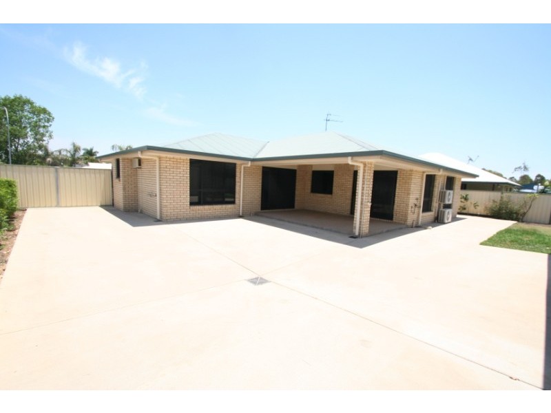 24 Dodd Drive, Emerald QLD 4720
