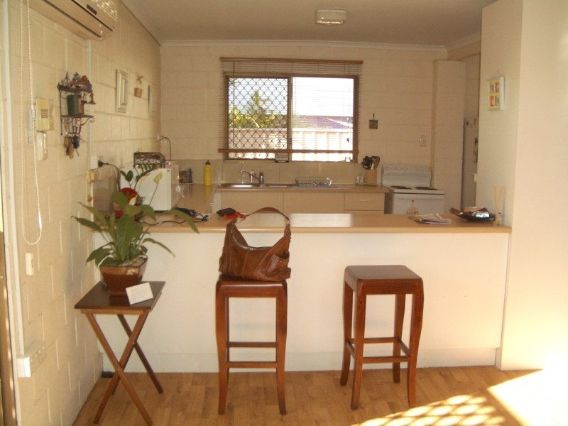 8/69 Esmond Street, Emerald QLD 4720