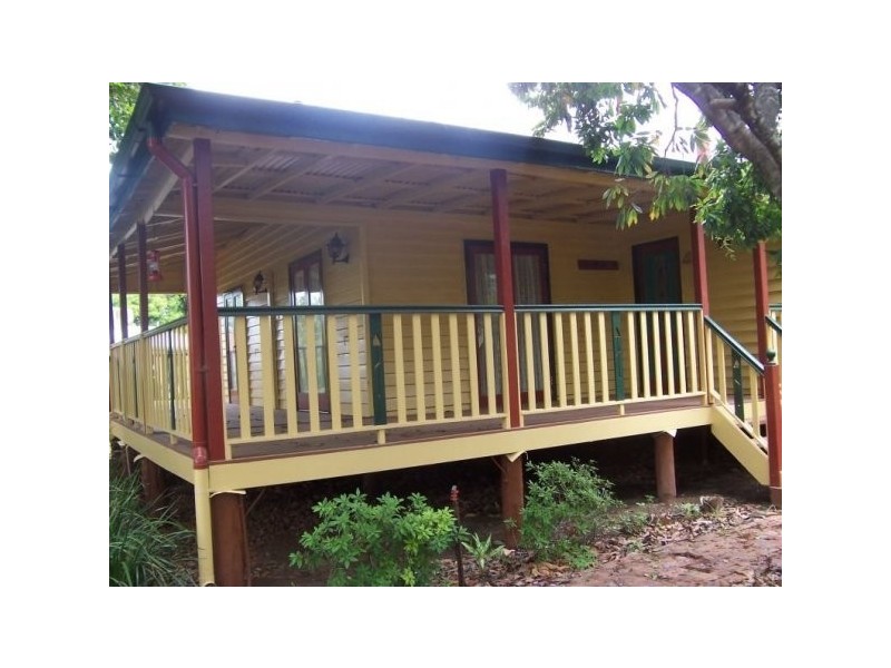 6 Little Street, Emerald QLD 4720