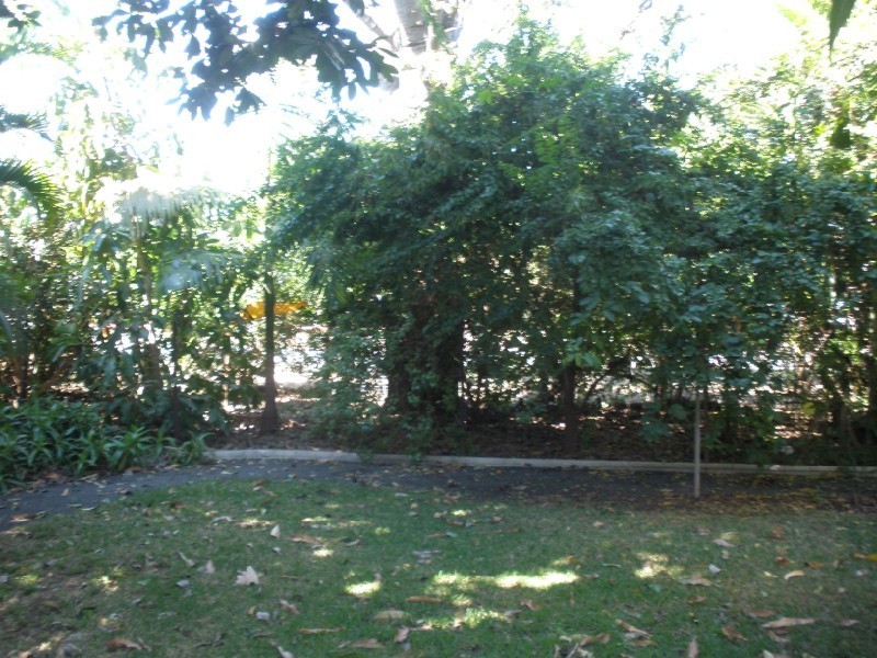 6 Little Street, Emerald QLD 4720