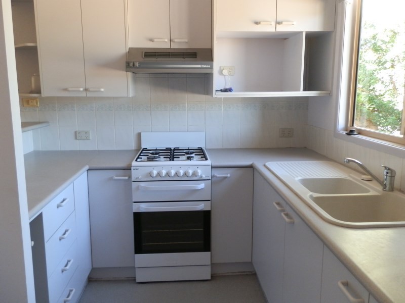90 and 90A Baker Street, Emerald QLD 4720