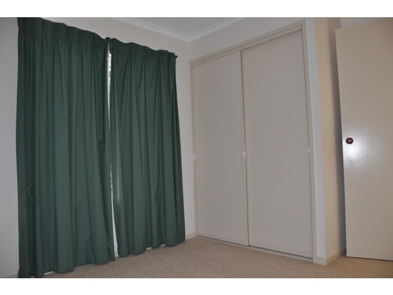 90 and 90A Baker Street, Emerald QLD 4720