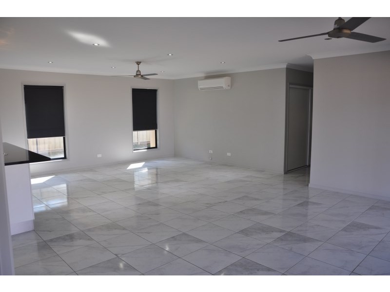 64 Lakeside Drive, Emerald QLD 4720