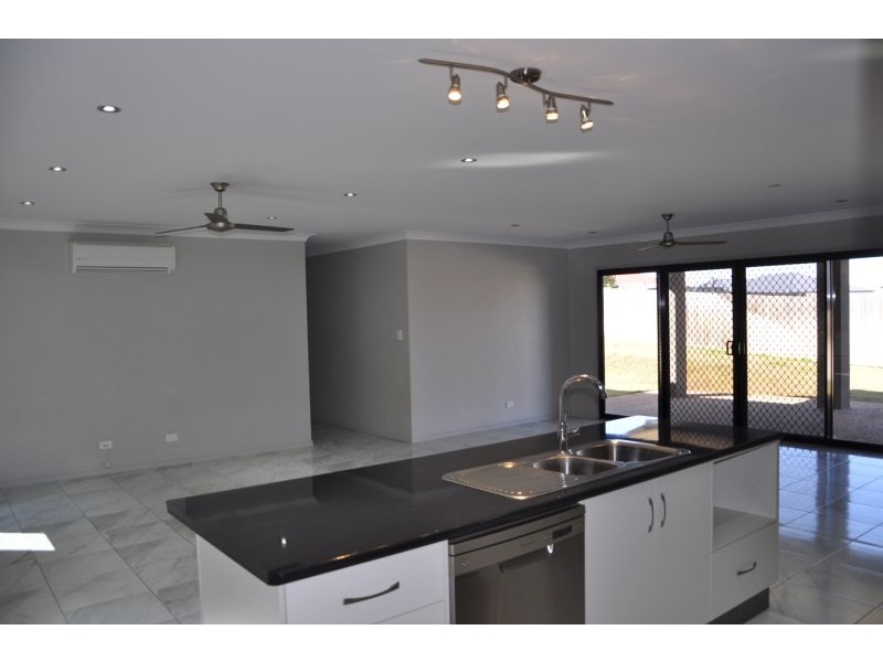 64 Lakeside Drive, Emerald QLD 4720