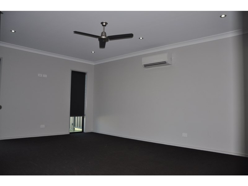 64 Lakeside Drive, Emerald QLD 4720