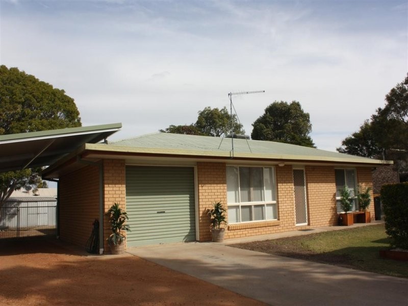 86 Braeside Road, Emerald QLD 4720